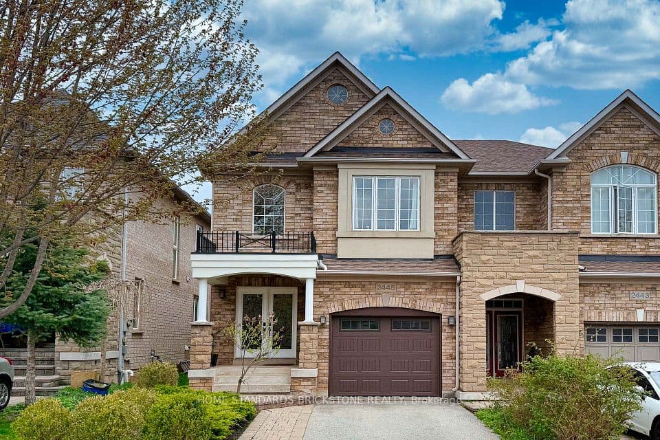 Townhomes for Sale in Milton