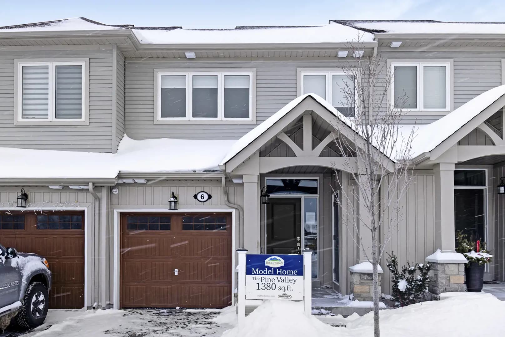Blue Fairway Towns Collingwood