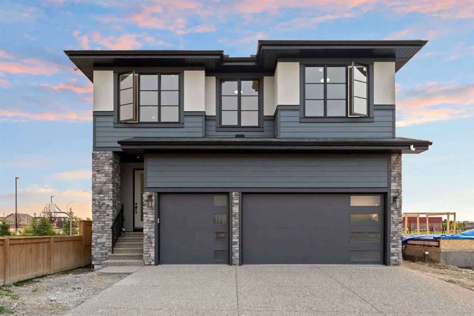 Coulee Park Estate, Calgary