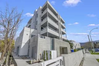 4071 Lakeshore Condos